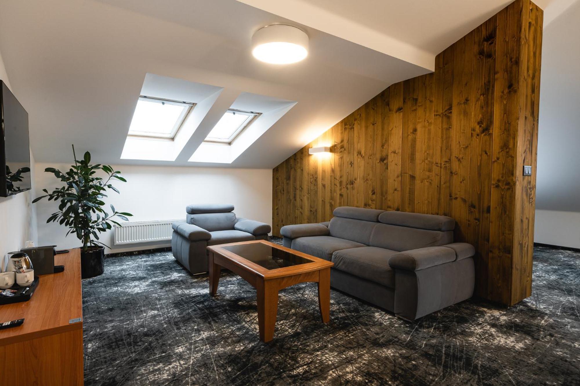 Hotel Horal Roznov pod Radhostem Room photo